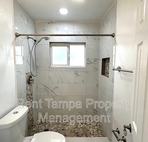 610-612 17th Ave S #610 — Photo 12