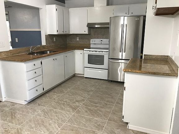 2nd image of 5680 Seyferth Way