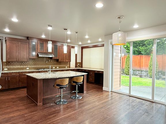 5th image of 11781 162nd Ave NE