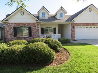 15835 W C St, Kerman, CA 93630