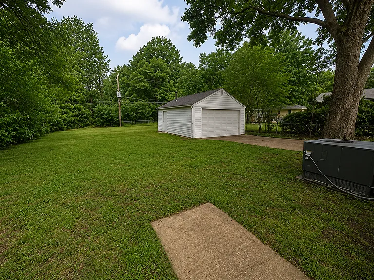 3547 Randolph St — Photo 4