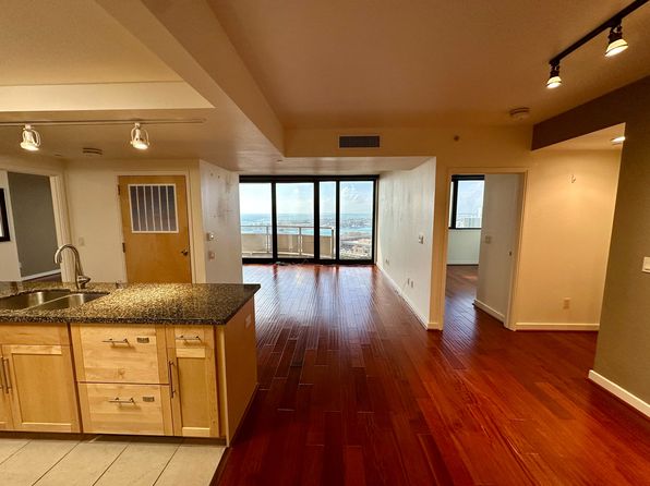 600 Queen St APT 3302
