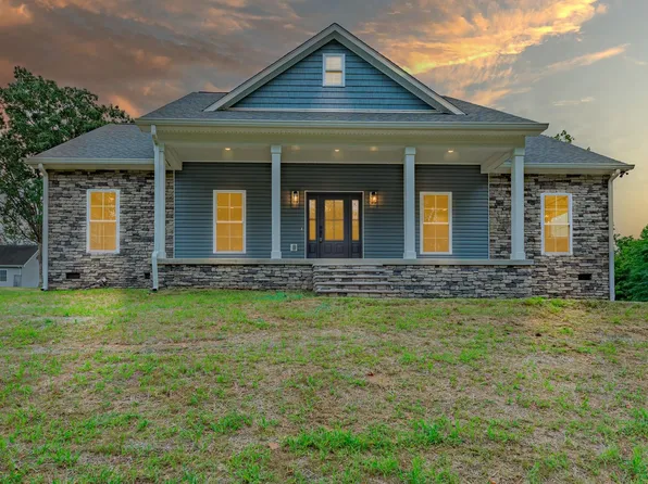 328 Fairway Trce, Cadiz, KY 42211