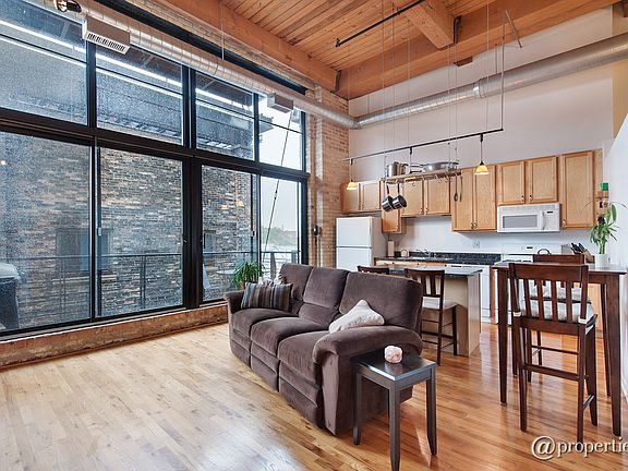 Living Room/Dining Room