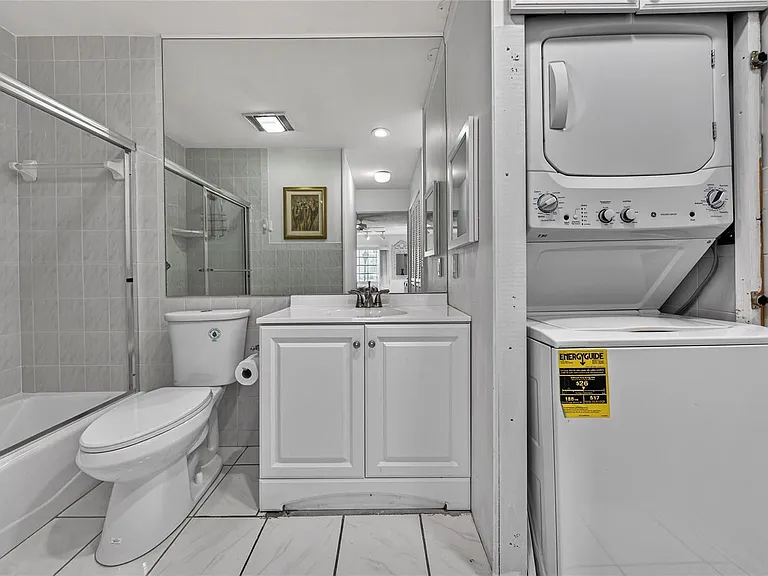 6253 Bay Club Dr #1 — Photo 22