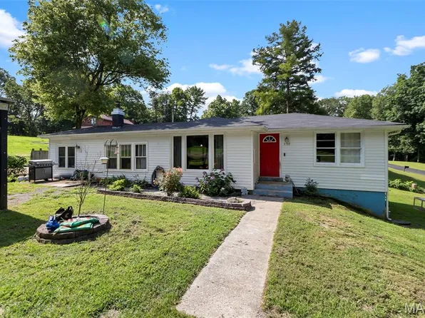 359 Hillcrest Dr, Cape Girardeau, MO 63701