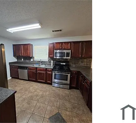 5 bed, 3504 sqft, $2,700 — Photo 2