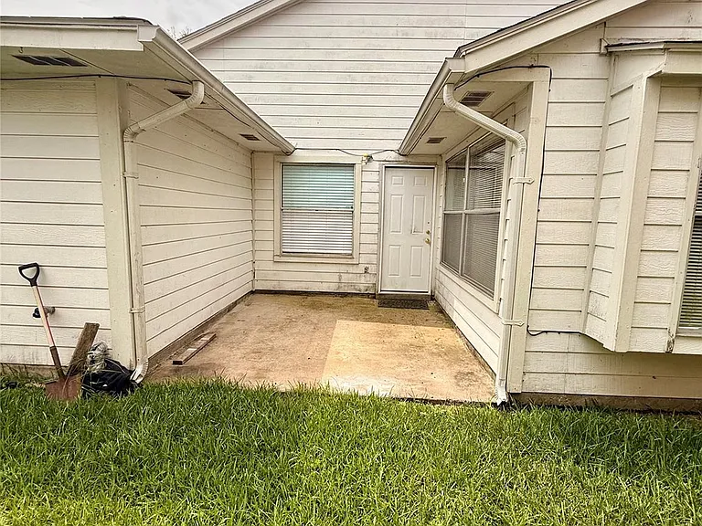 7118 Haven Creek Dr — Photo 10