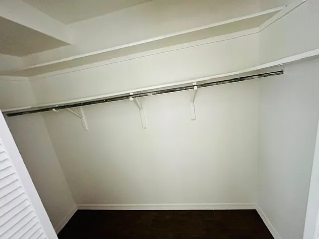 2211 Stanley St — Photo 13