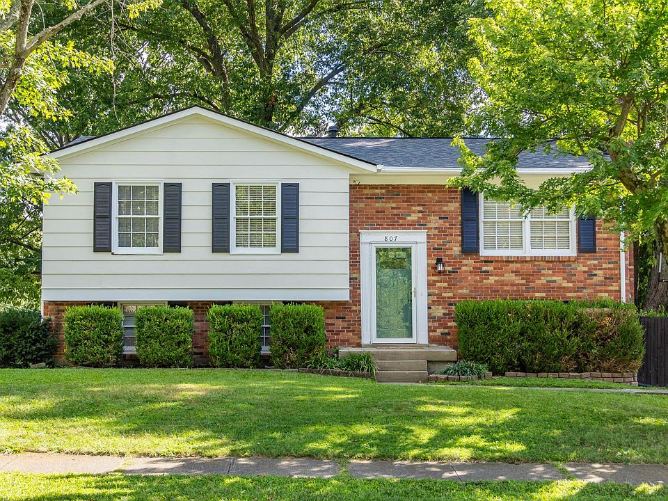 1st image of 807 Marengo Dr