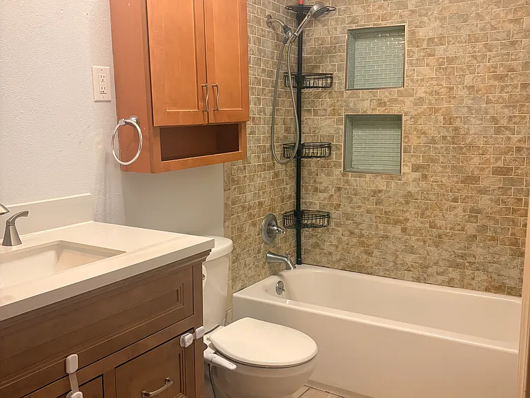 Paxson Dr — Photo 7
