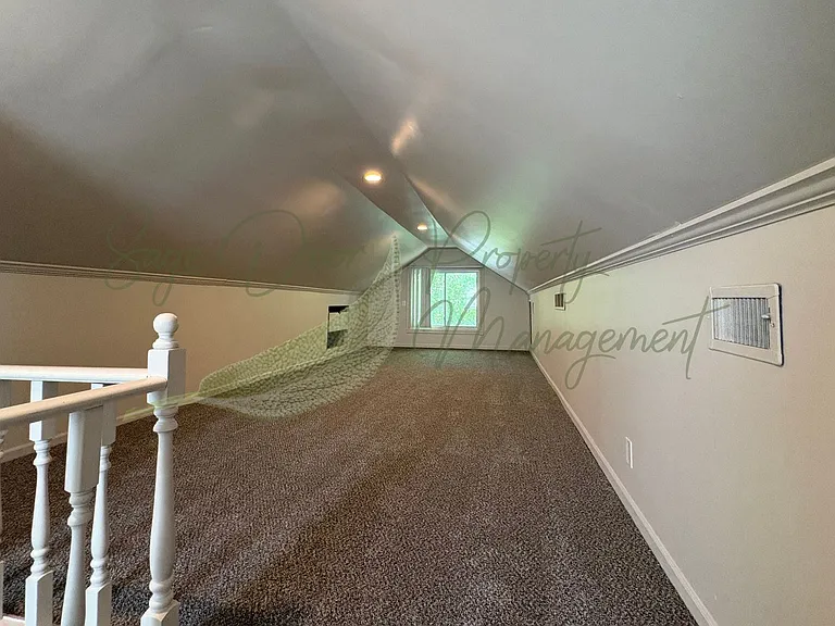 305 N Crysler Ave — Photo 20