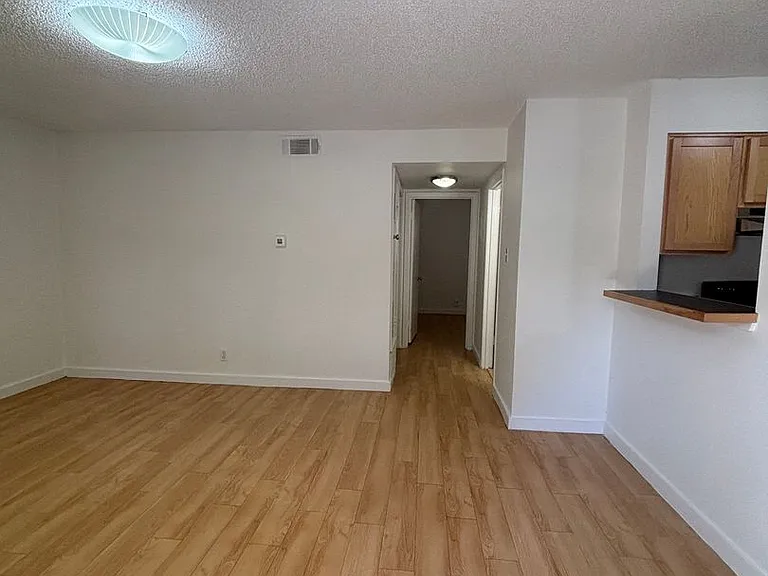 Antilles Apartments — Photo 21