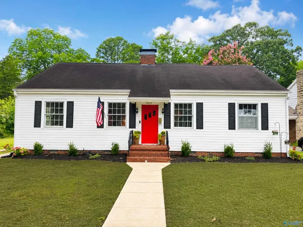 909 8th Ave SE, Decatur, AL 35601
