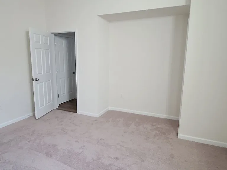567 Brook Shire Ct — Photo 10