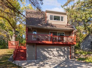 110163 Stanford Cir, Chaska, MN 55318