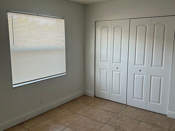 4th image of 2901 10th Ave N #3