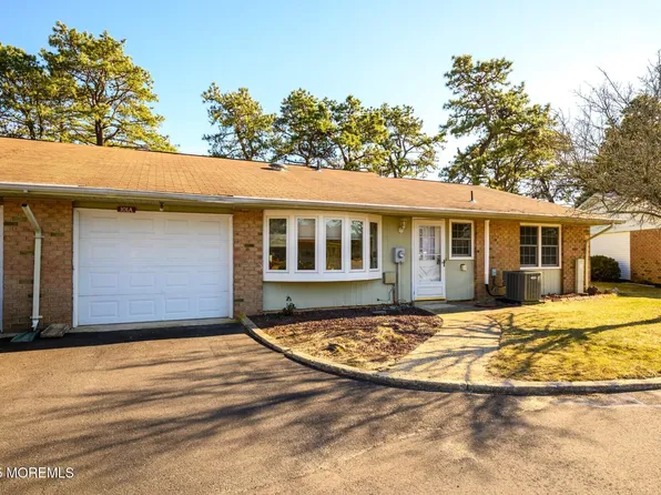 101A Buckingham Drive, Manchester, NJ 08759