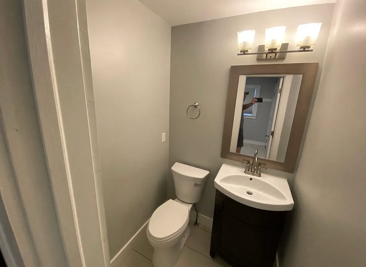 3 bed, 2.5 bath, 1915 sqft, $1,600 — Photo 3