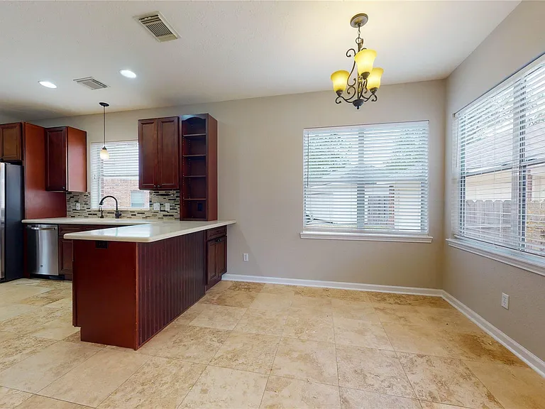 20802 Newbury Park Dr — Photo 17