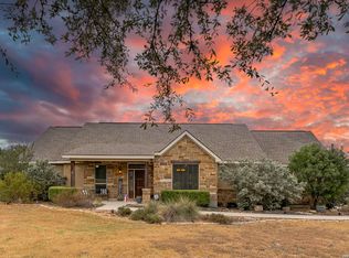 1126 Ensenada Dr, Canyon Lake, TX 78133