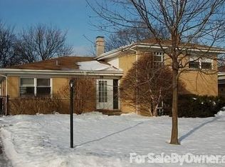 327 Lamon Ave, Wilmette, IL 60091