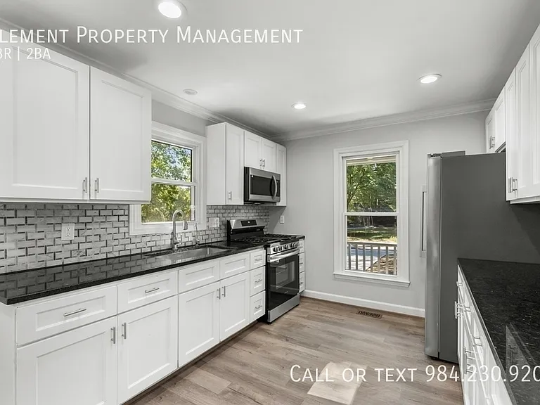 3641 Meadow Creek Ln — Photo 6
