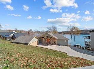 408 Norris Crest Dr, La Follette, TN 37766