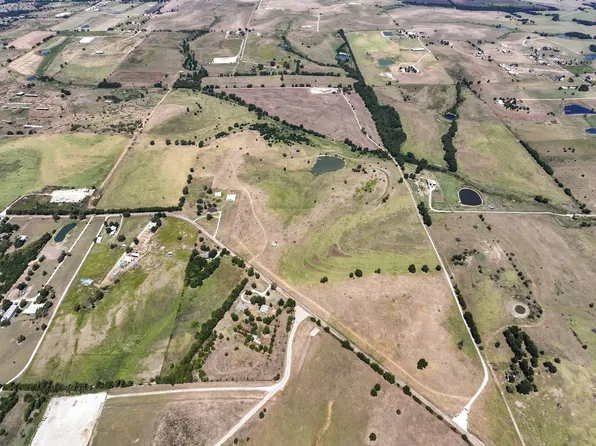 4801 Woodard Ave, Cleburne, TX 76033