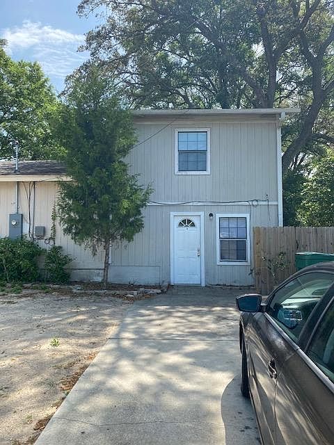 1st image of 207 Deer St #B