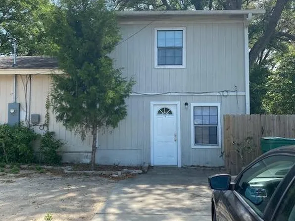 207 Deer St #B, Niceville, FL 32578