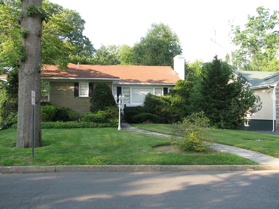 2nd image of 289 Roberts Rd