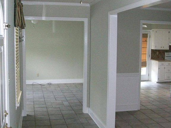2nd image of 674 Corbett St