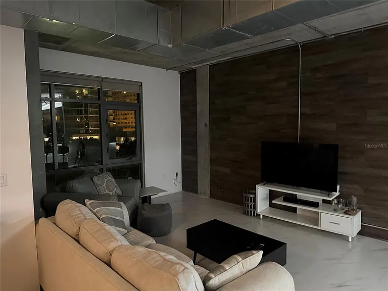 10 N Summerlin Ave #34 — Photo 3