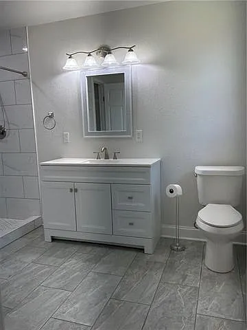 1401 Farrington Dr — Photo 13