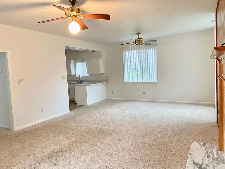 2300 Paragon Ct — Photo 5