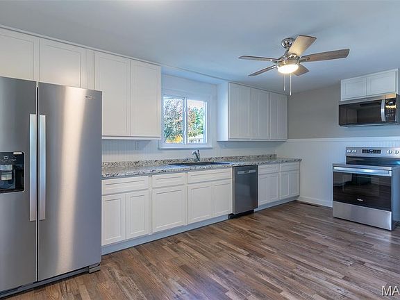 5th image of 137 Holdinghausen Dr