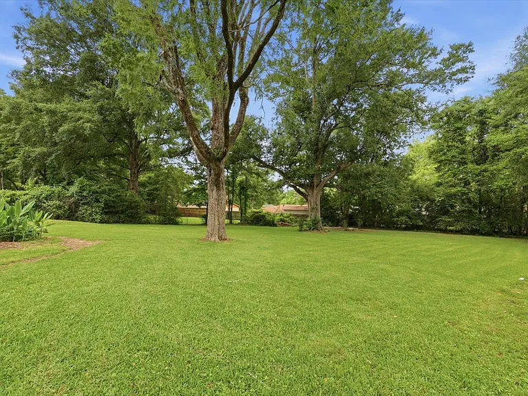 210 Mount Salus Rd — Photo 33