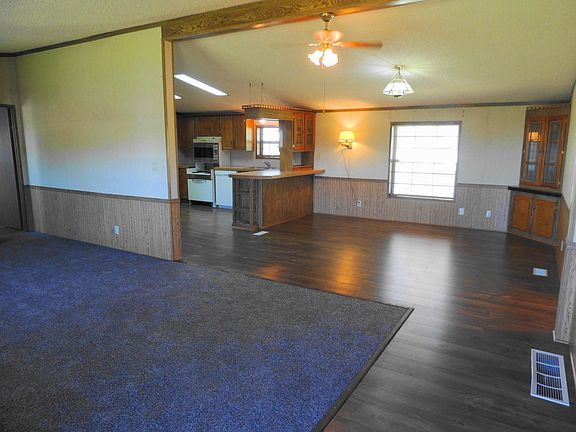 3rd image of 7190 Highway 30 W
