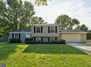 903 Castlewood Dr, Upper Marlboro, MD 20774