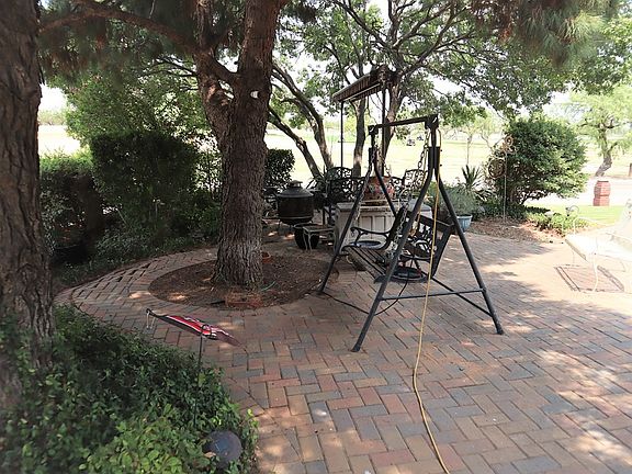 4th image of 1 Fairway Dr