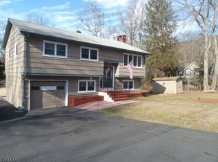 13 Johnson Blvd, Byram Township, NJ 07821