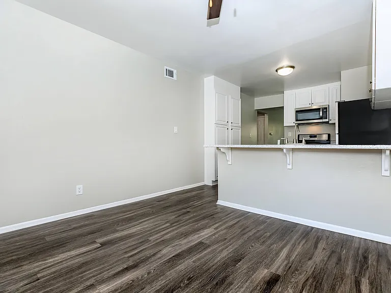 Meadowood Place Apartment Homes — Photo 22