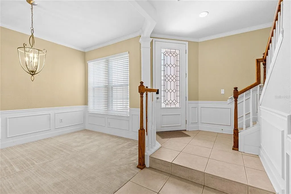 3 bed, 2.5 bath, 2059 sqft, $2,250 — Photo 2