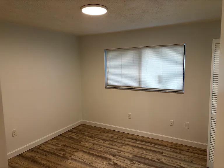 6140 SW 37th St #1 — Photo 12