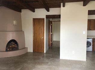 2386 Camino Capitan #1, Santa Fe, NM 87505