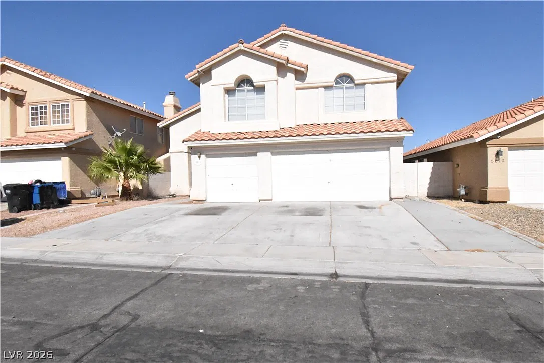 4 bed, 2.5 bath, 2055 sqft, $2,200 — Photo 1