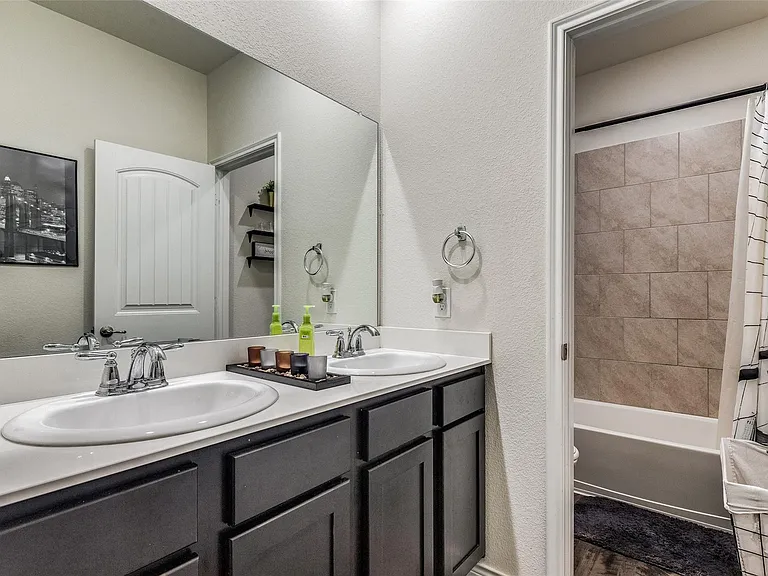 2416 Evening Stone Dr — Photo 19
