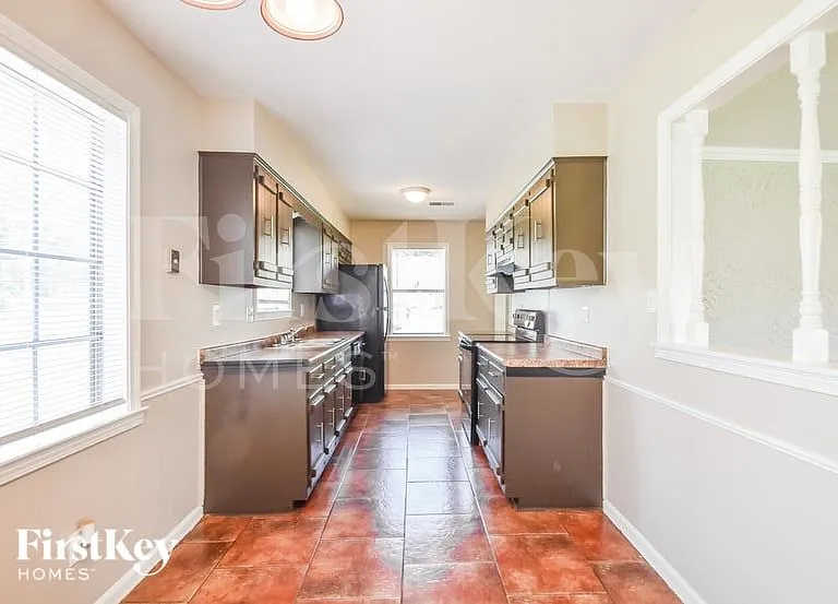 4475 Grinstead Cv — Photo 6