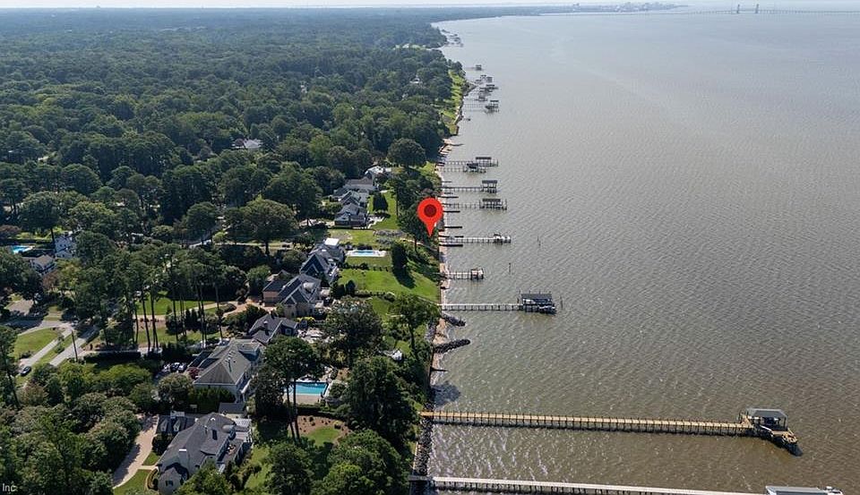1st image of 803 Riverside Dr